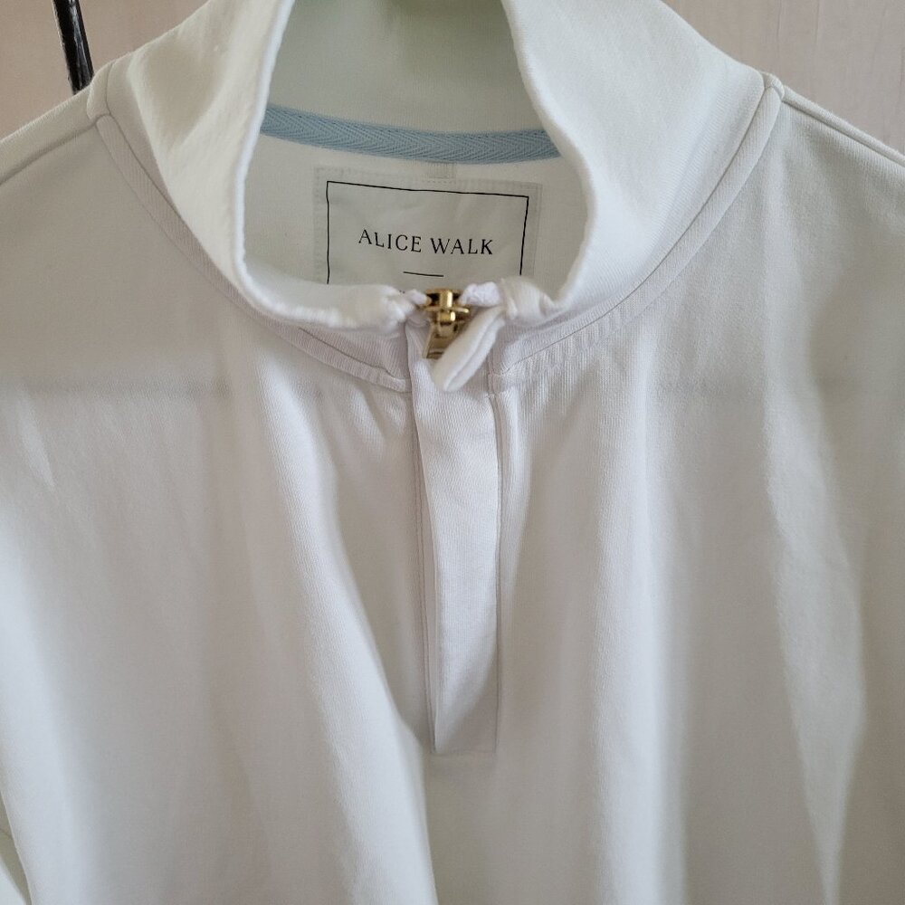 Alice Walk - The Zip-Up Sweatshirt in White - Picture 5 of 10